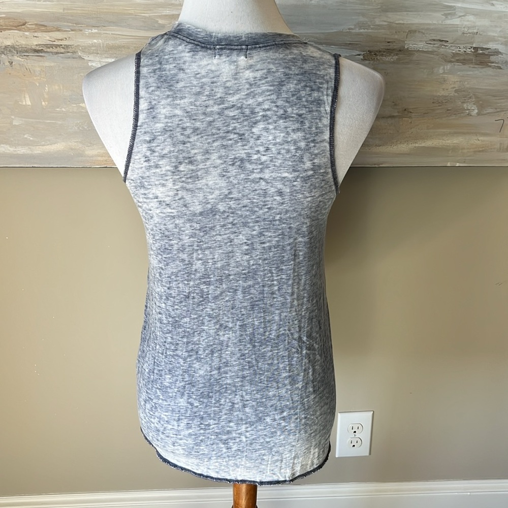 PJ Salvage “United We Stand” distressed tank top - Picture 4 of 9